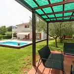 Vila House Iris With Private Pool