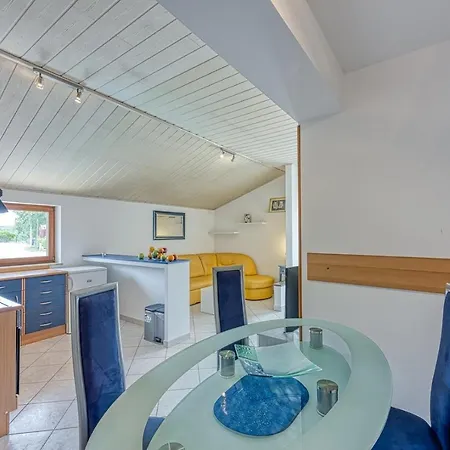 House Iris With Private Pool Villa