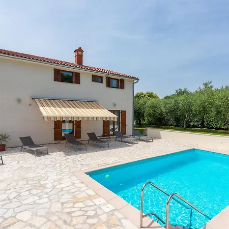 Villa House Iris With Private Pool Porec