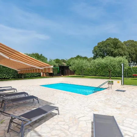 House Iris With Private Pool Porec