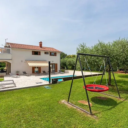 Villa House Iris With Private Pool Porec