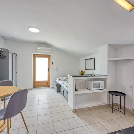 House Iris With Private Pool ヴィラ