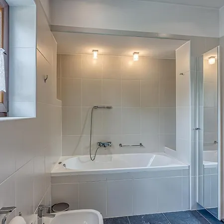 וילה House Iris With Private Pool *