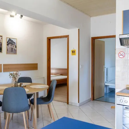 House Iris With Private Pool 别墅 *