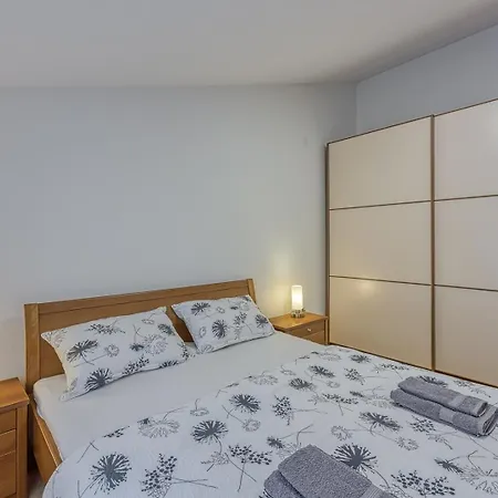 别墅 House Iris With Private Pool *