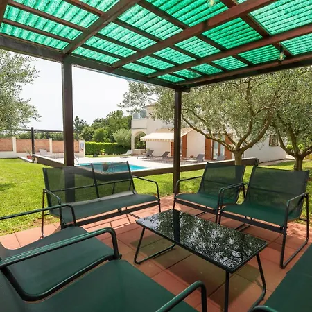 House Iris With Private Pool *