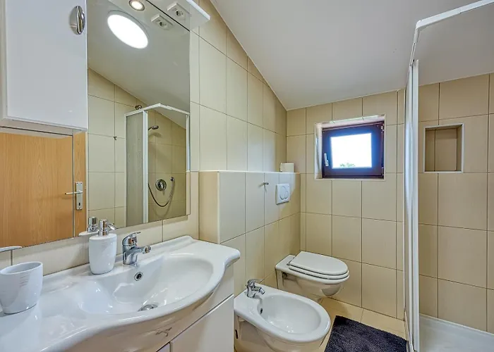 House Iris With Private Pool Vila Porec