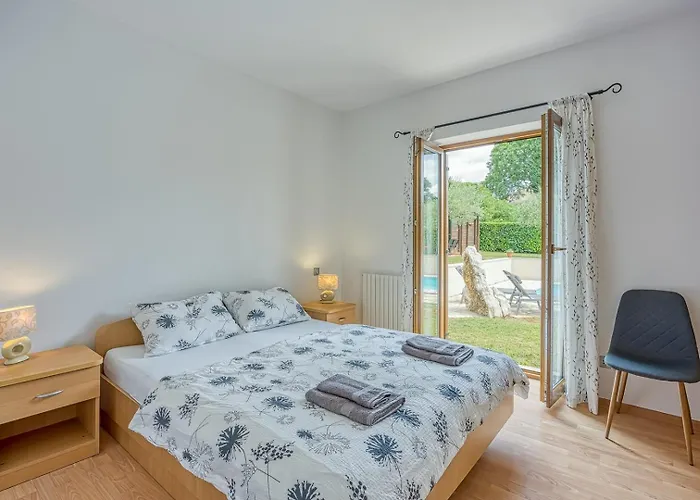 House Iris With Private Pool * Porec