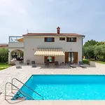 House Iris With Private Pool Villa *