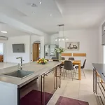 House Iris With Private Pool Villa Poreč
